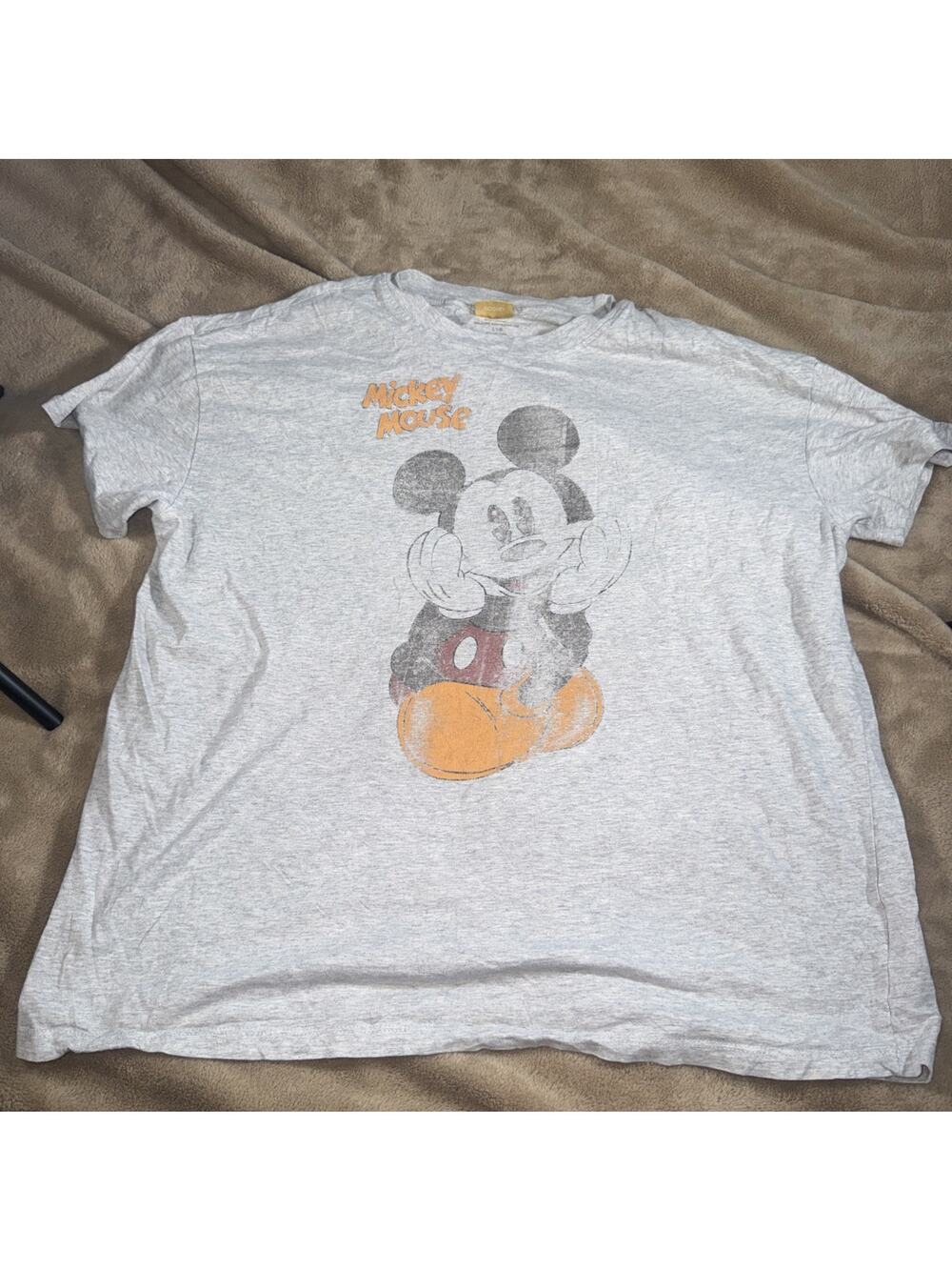 Disney Mickey Mouse‎ Classic Graphic Heather Gray Crewneck T-Shirt Size Large